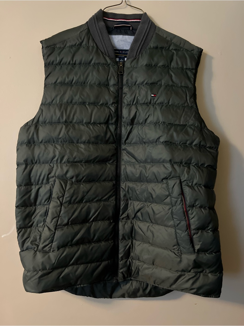 Tommy Hilfiger Men’s Dark Green Quilted Puffer Vest